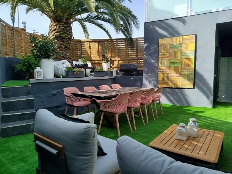 TENERIFE: Stylishly renovated house with views of Mount Teide - your retreat in the heart of Tacoronte