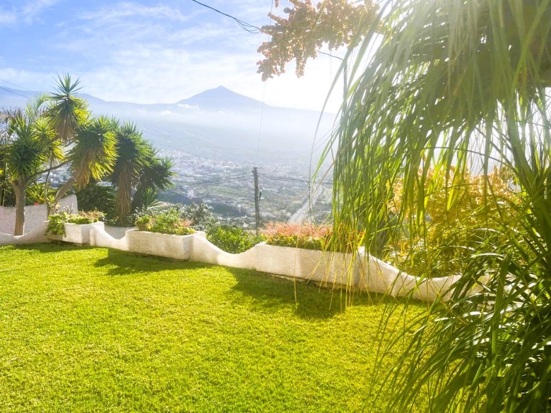 TENERIFFA NORD – Prächtige Villa mit Panoramablick und zwei Gästeapartments