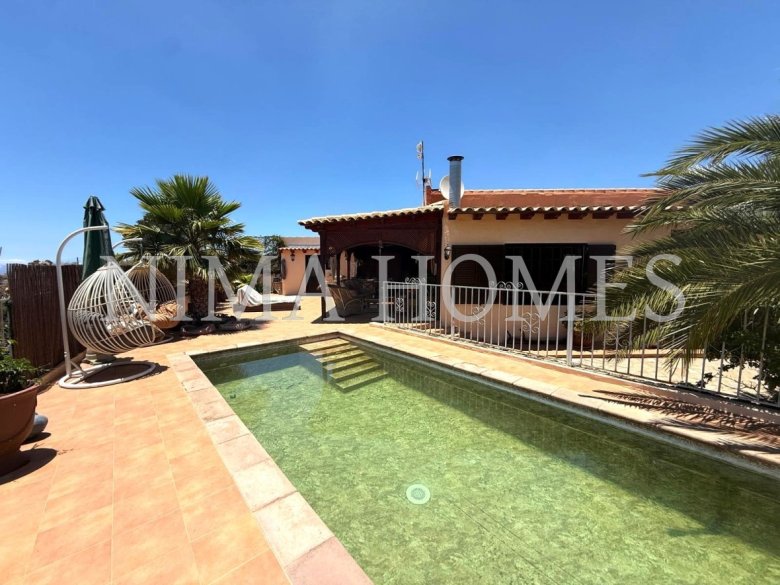 Tenerife: Exclusiva finca con casa de invitados, vistas al Atlántico y un extraordinario paraíso natural en Chío